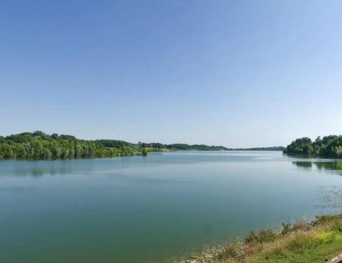 Les Glycines Bed & Breakfast Еме Екстер'єр фото