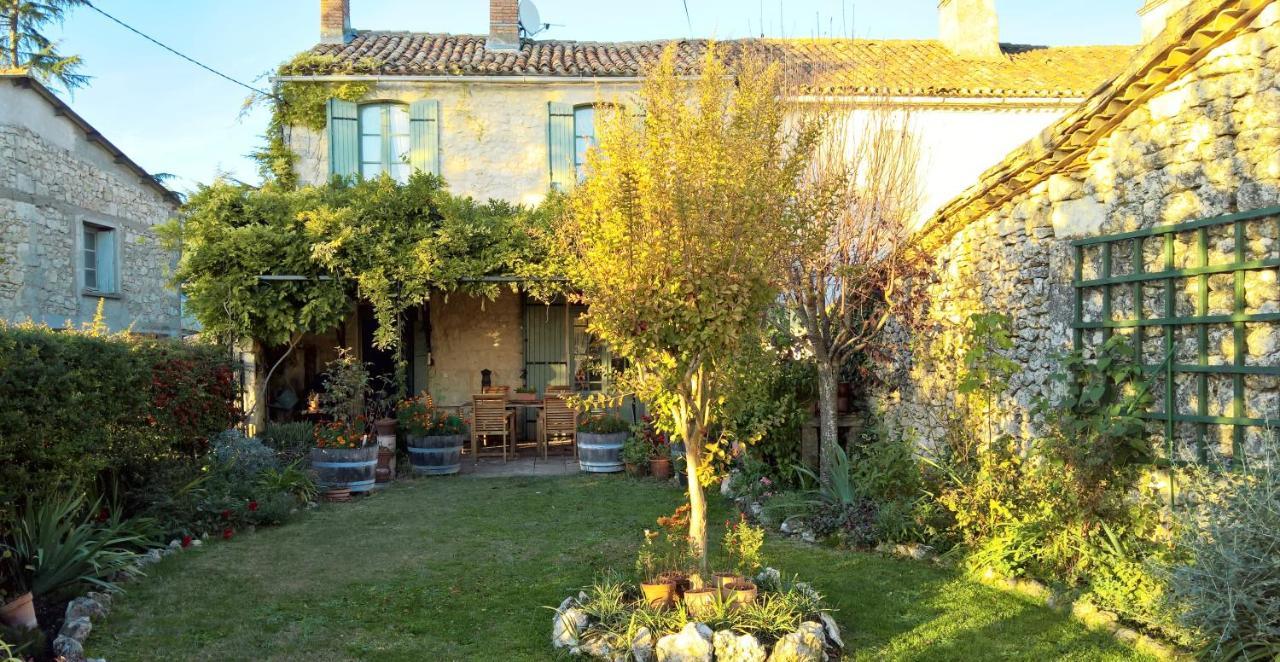 Les Glycines Bed & Breakfast Еме Екстер'єр фото